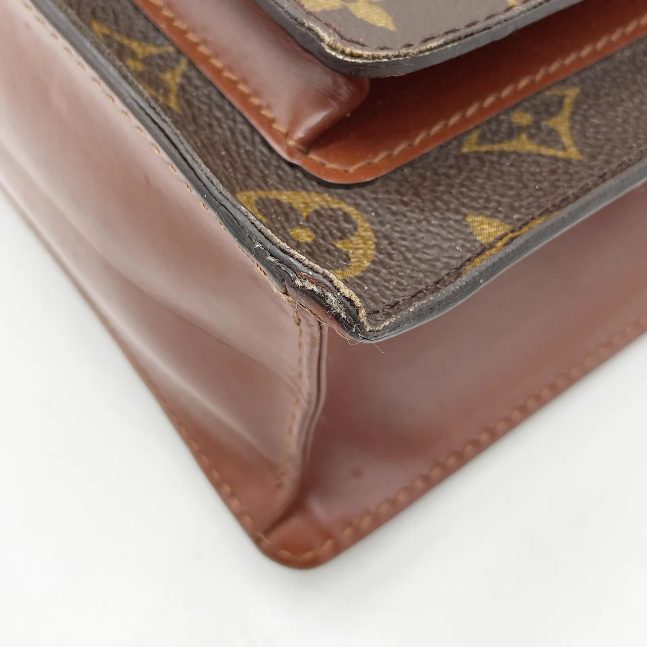 LV MONOGRAM MONCEAU view 11