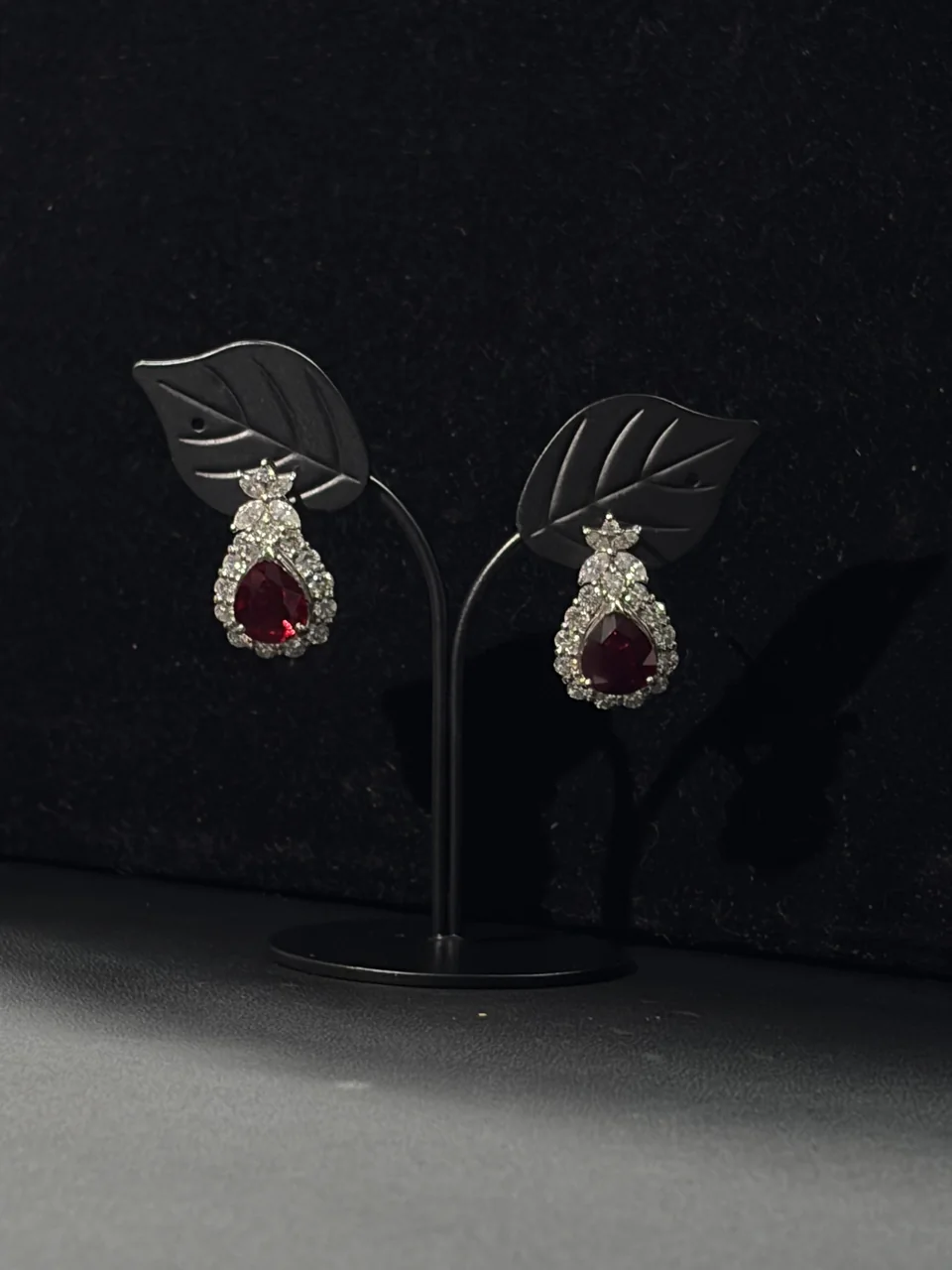 PT900 PIGEON BLOOD RUBY EARRINGS R3.08/2.97CTS D1.2CTS*2 12.7G view 2
