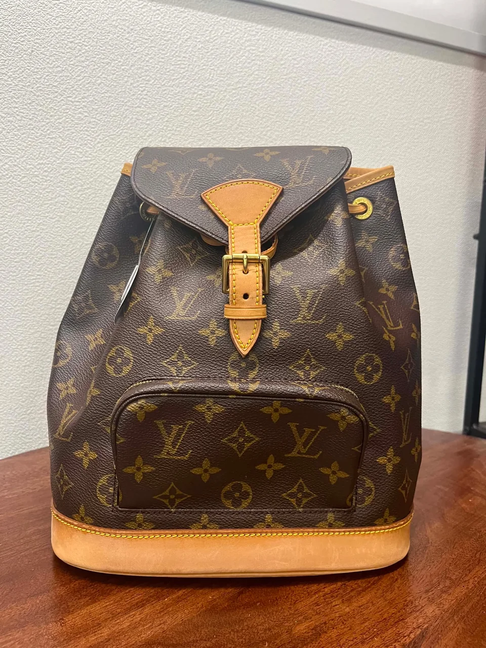 LV MONOGRAM MONTSOURIS MM view 8