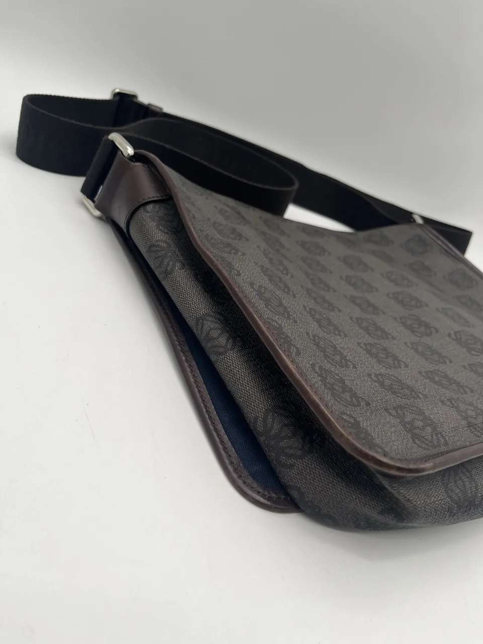 LOEWE BAG view 5