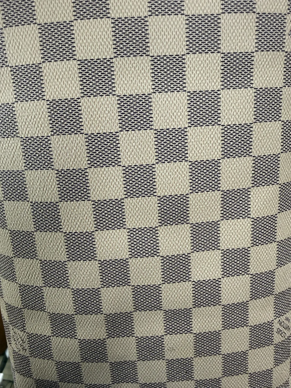 LV AZURE N41369 view 8