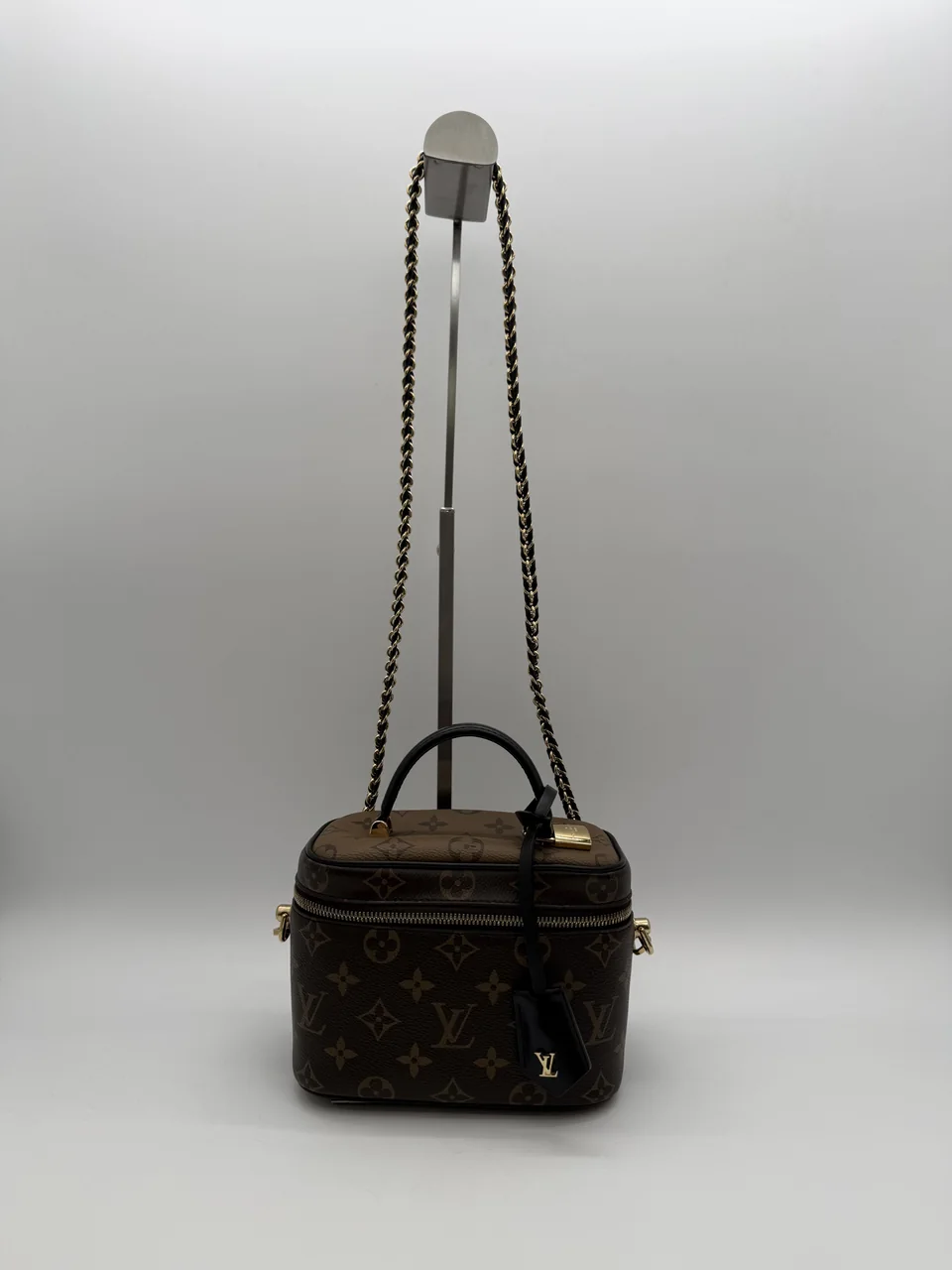 LV MONOGRAM VANITY NV PM (MICROCHIPPED) view 4