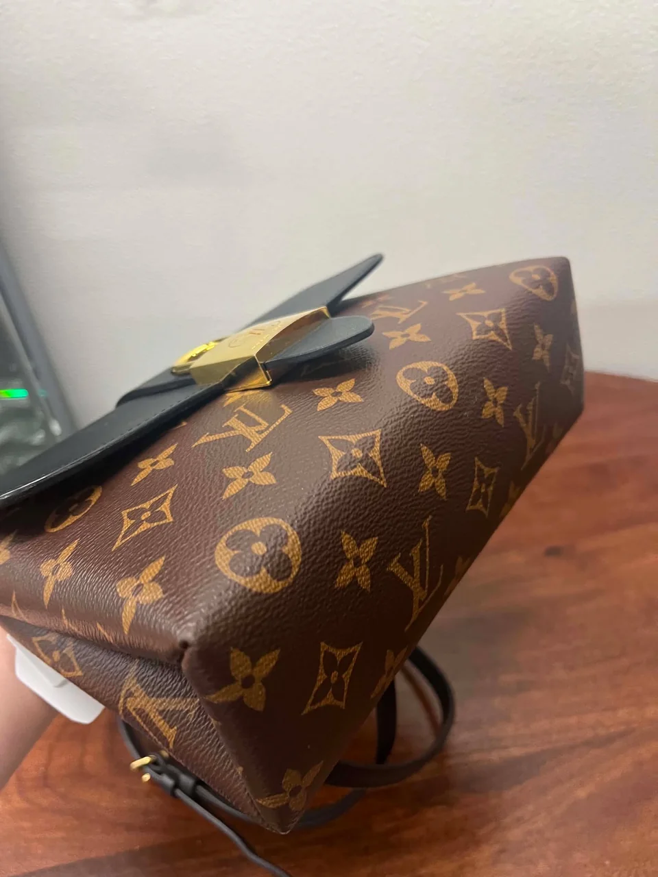 LV MONOGRAM LOCKIE BB view 6