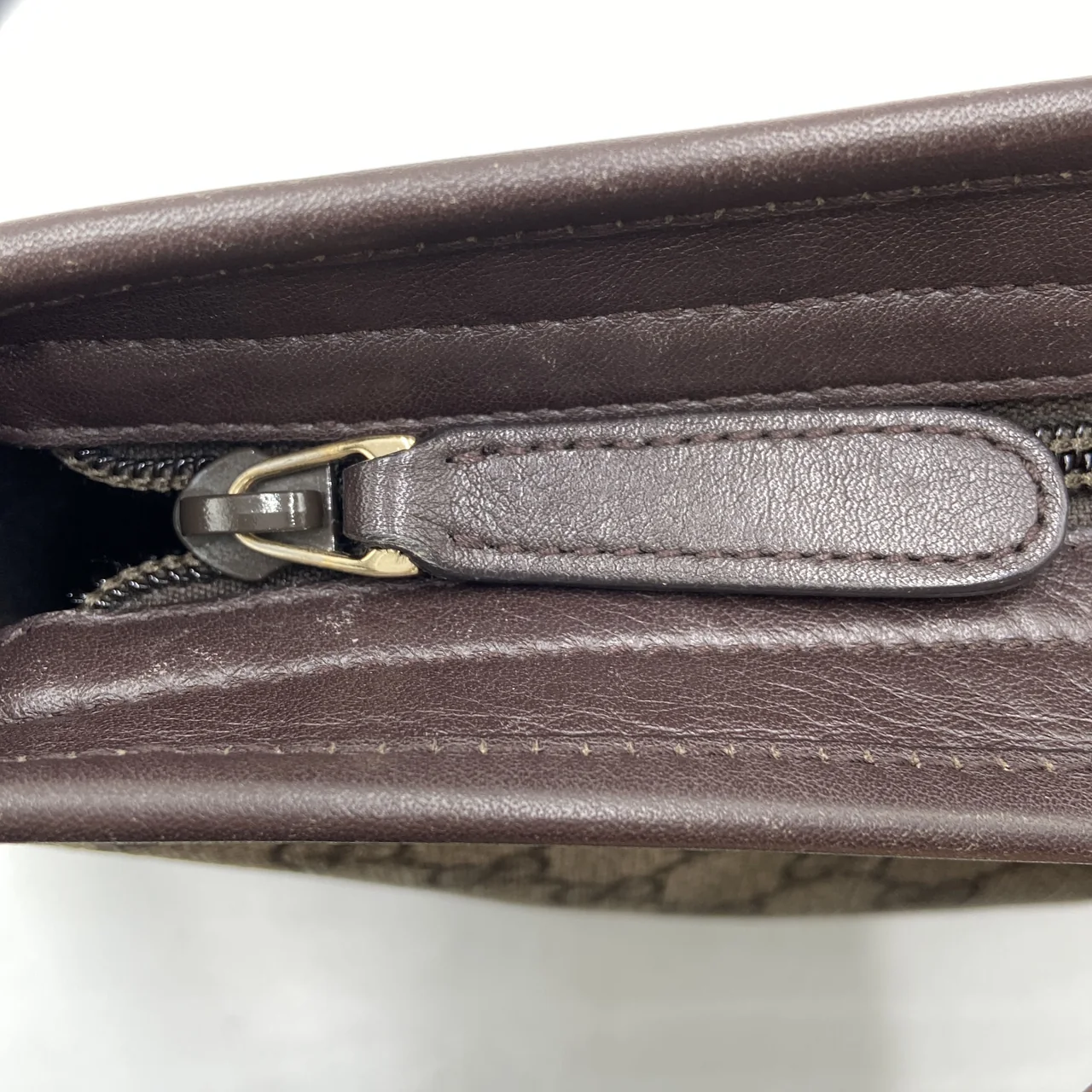 GUCCI GG SUPREME SHOULDER BAG view 5