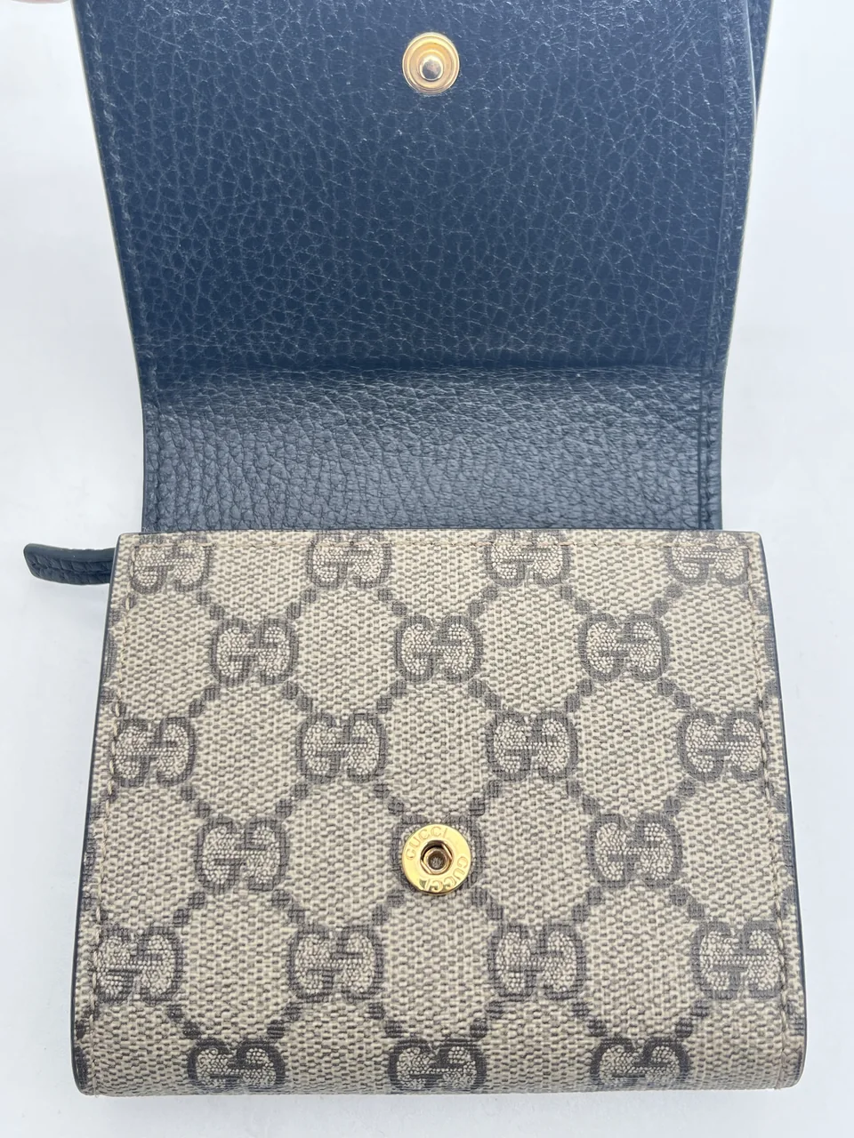 GUCCI GG MARMONT MEDIUM WALLET (BLACK BEIGE) view 5