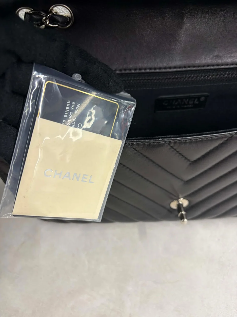CHANEL LAMB SKIN CHEVRON CHAIN SHOULDER BAG (17 SERIAL CODE) view 3