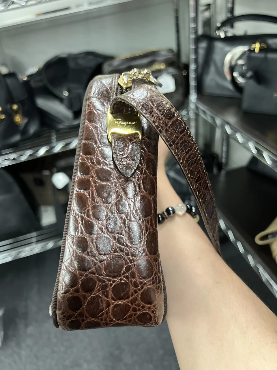 SALVATORE FERRAGAMO SHOULDER BAG view 4