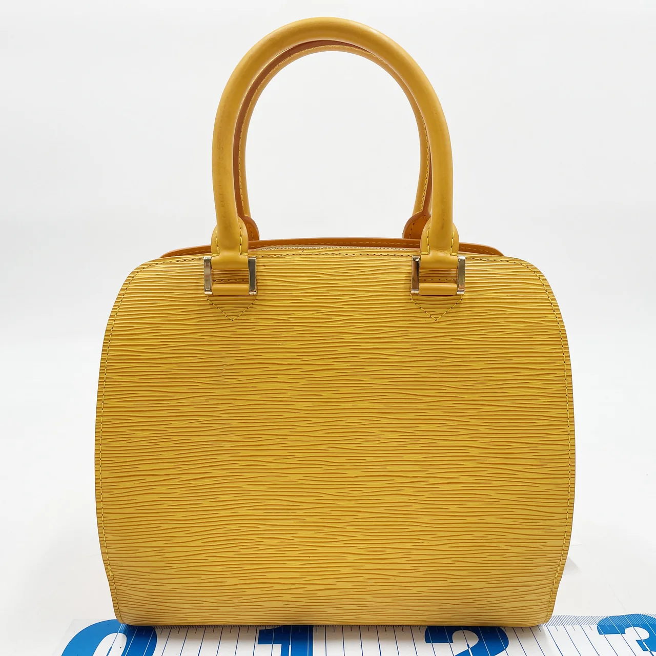 LV EPI PONT NEUF hover