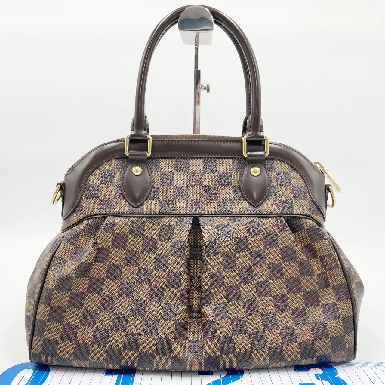 LV DAMIER TREVI PM hover