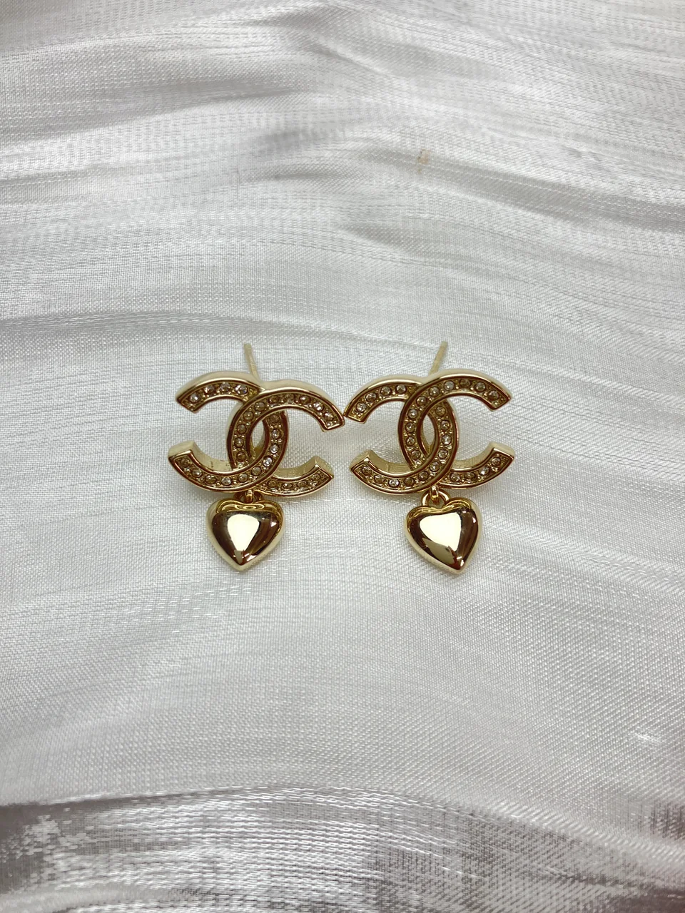 CHANEL EARRINGS view 4