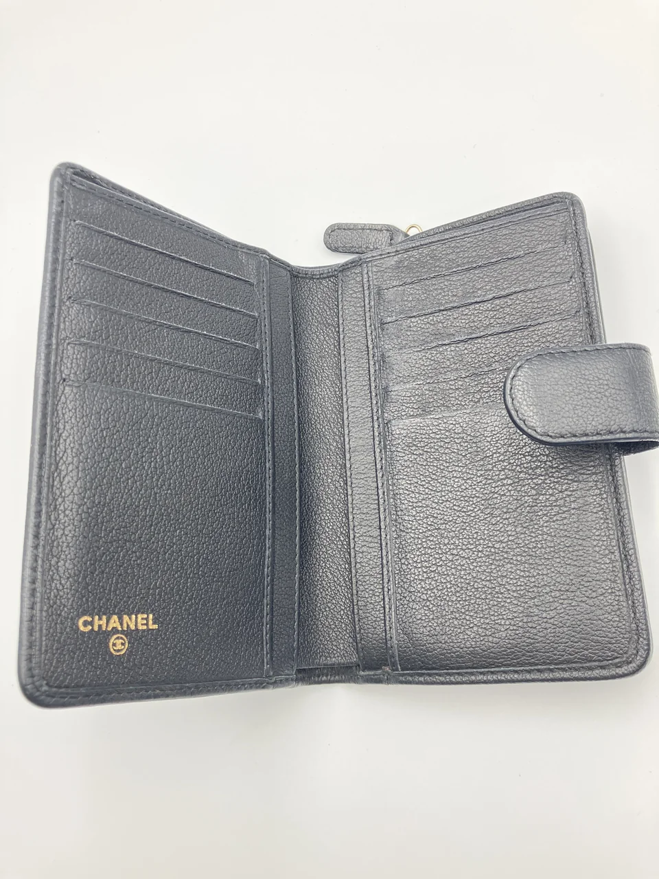 CHANEL CAMELLIA BIFOLD WALLET (16 SERIAL CODE) view 10