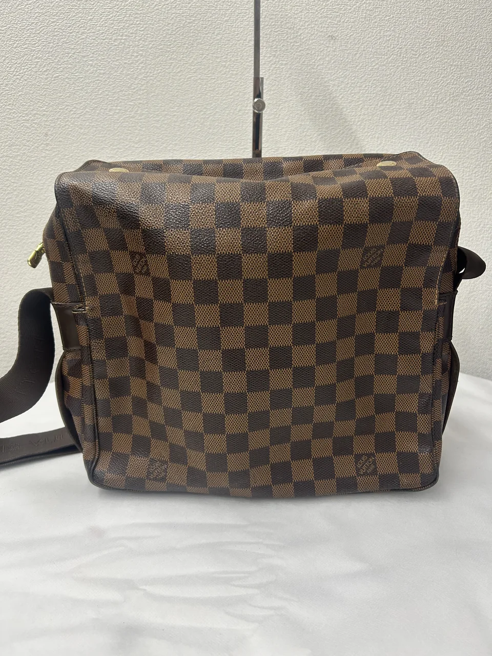 LV DAMIER NAVIGLIO view 12