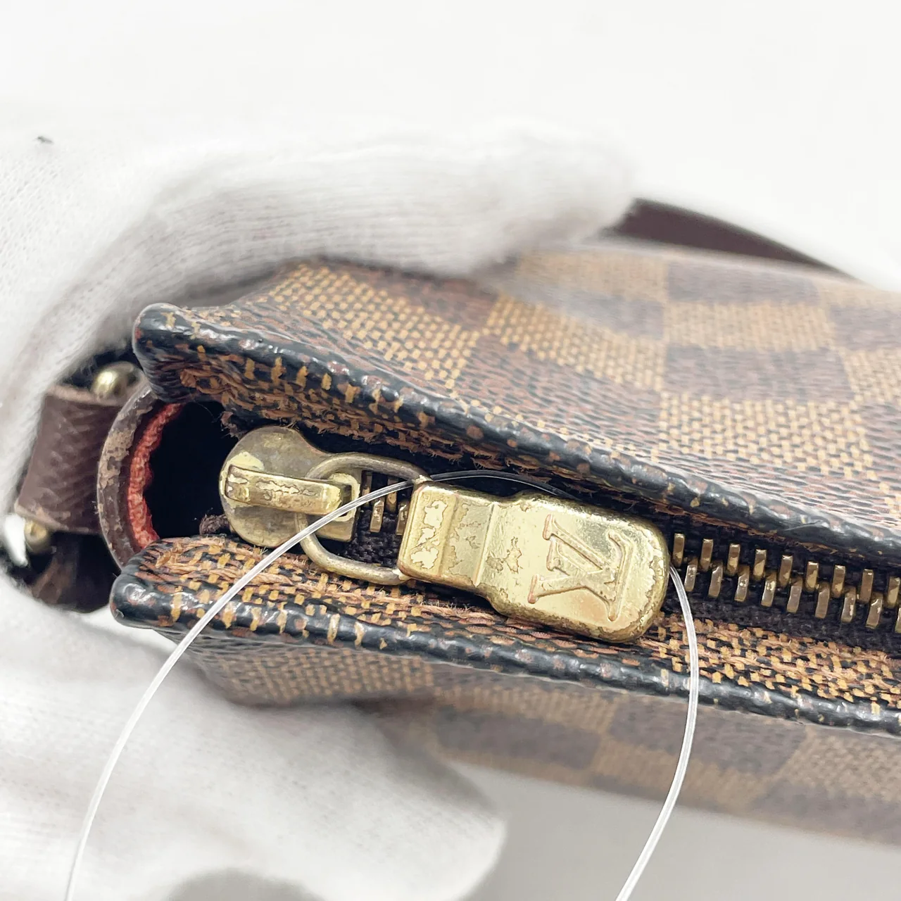 LV DAMIER TROUSSE MAKEUP view 8
