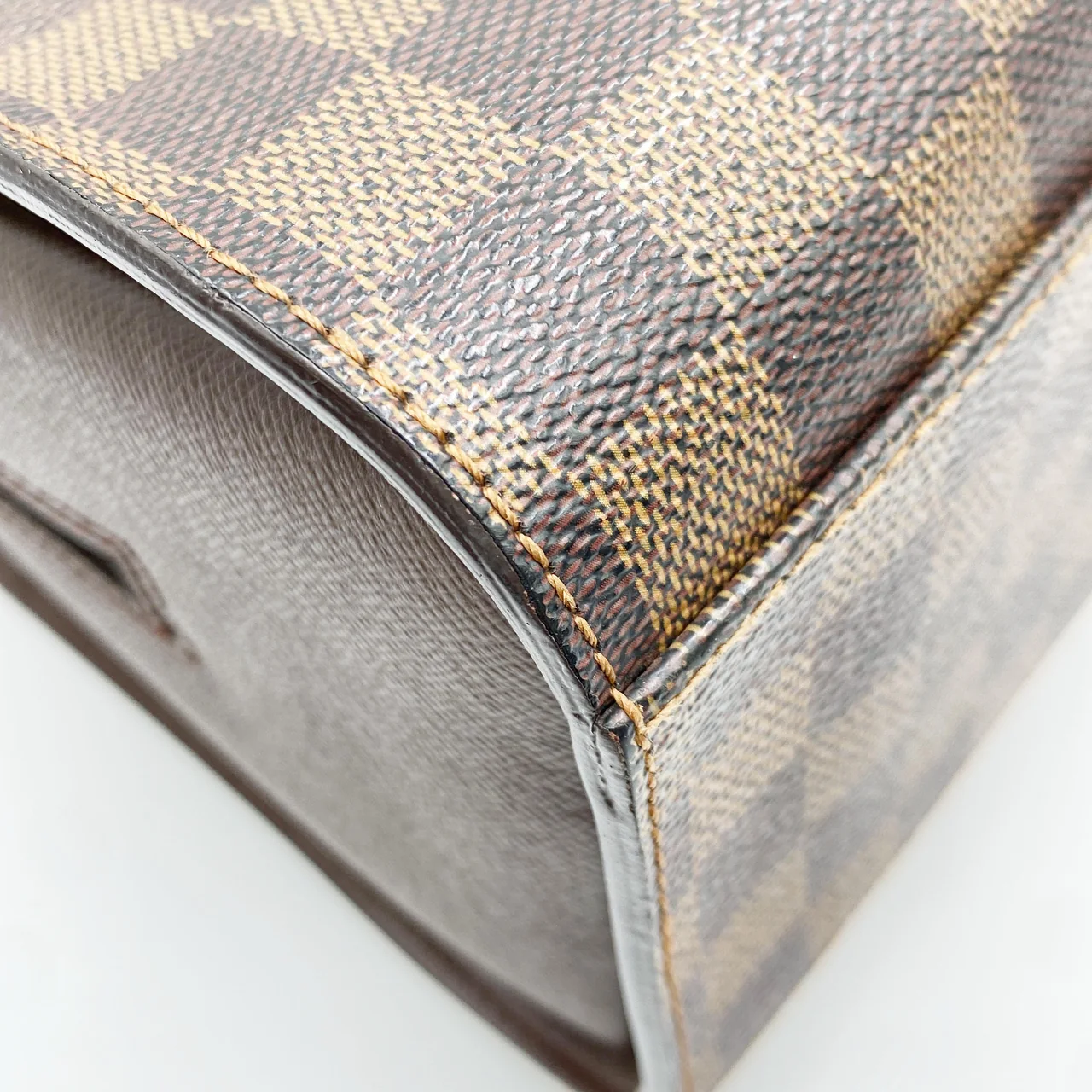 LV DAMIER TRIANA view 9