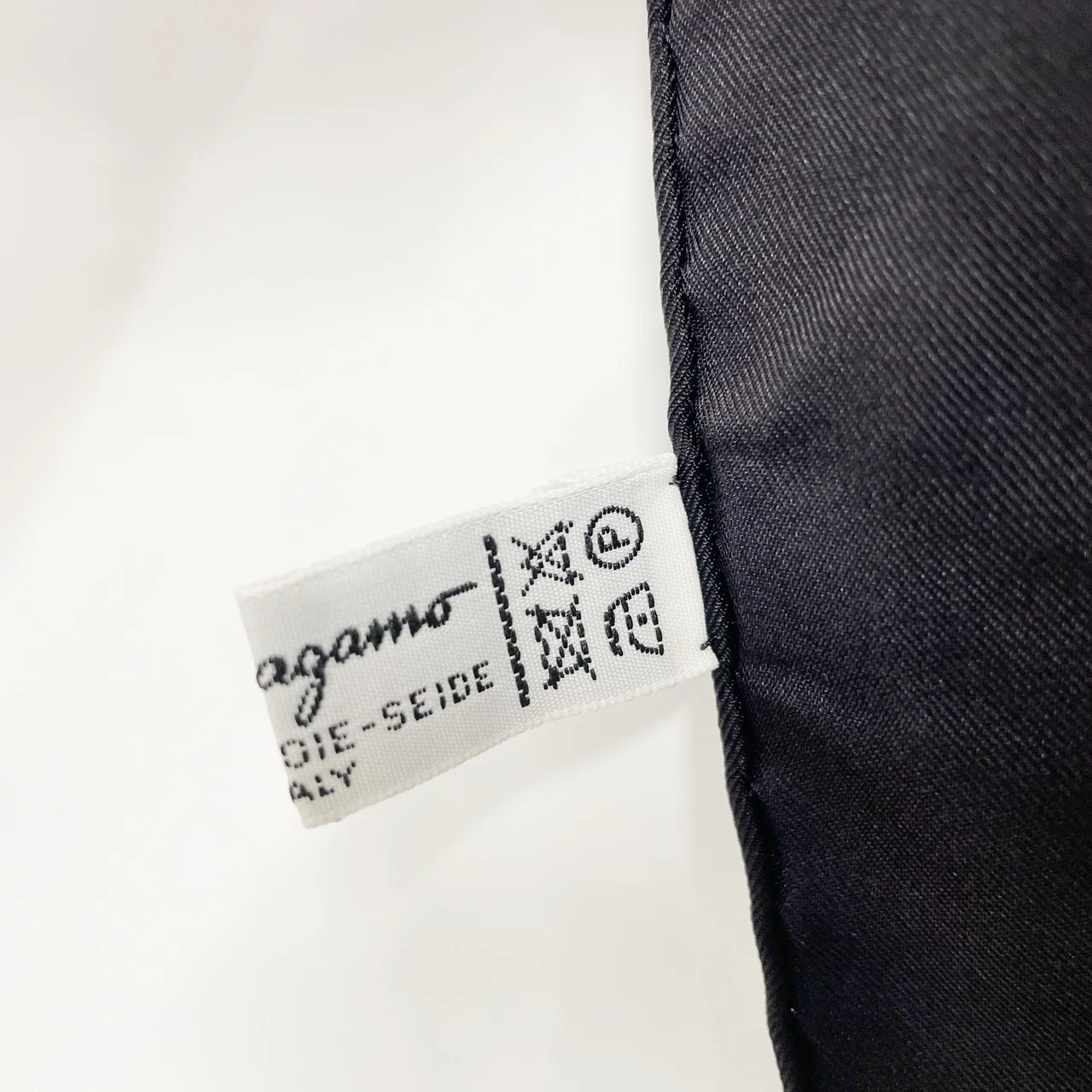 SALVATORE FERRAGAMO SCARF view 4