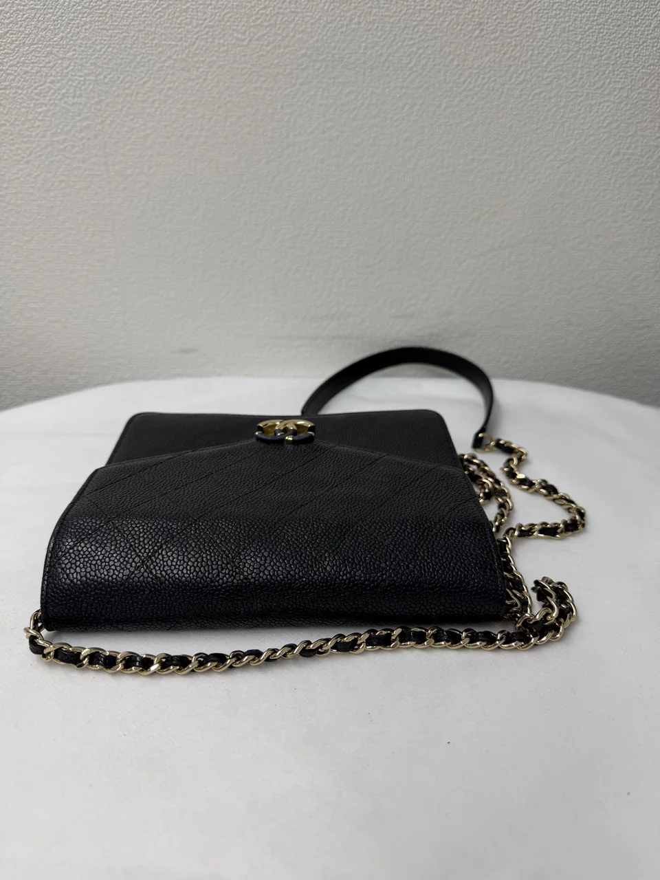 CHANEL CAVIAR SKIN HALF COCO CHAIN SHOULDER BAG photo 6