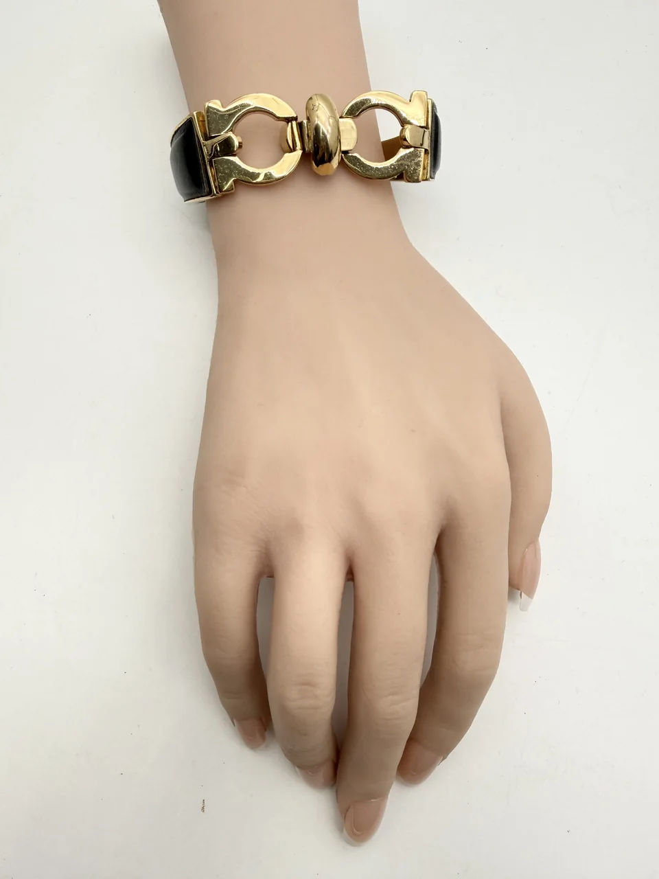 SALVATORE FERRAGAMO GANCINI BANGLE view 10