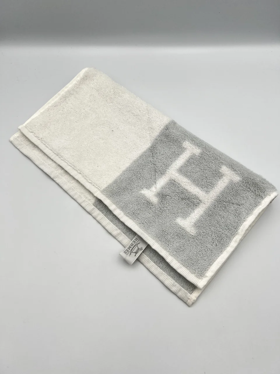 HERMES AVALON WASH CLOTH view 6