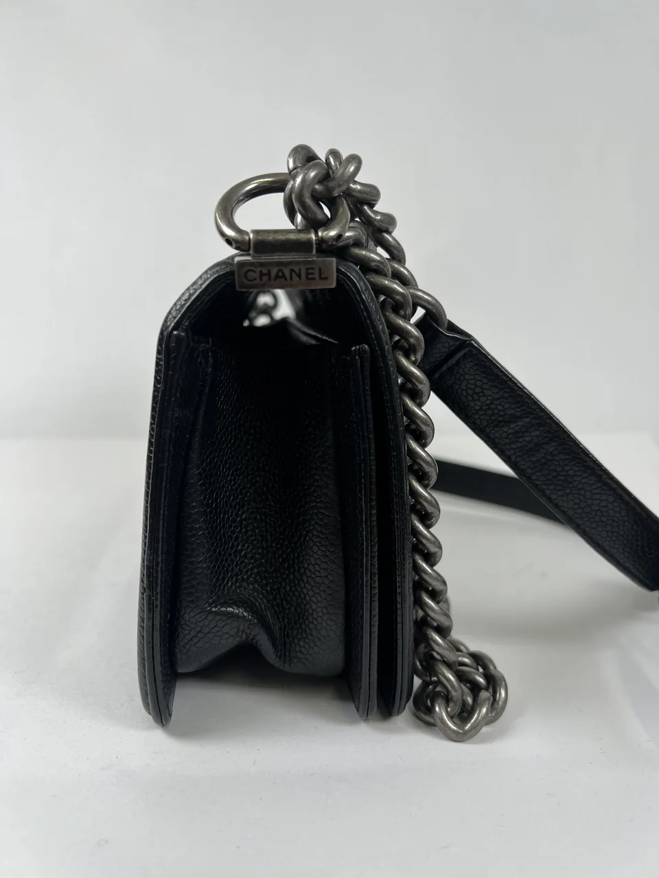 CHANEL CALF SKIN CHEVRON SHOULDER BAG (28 SERIAL CODE) view 5