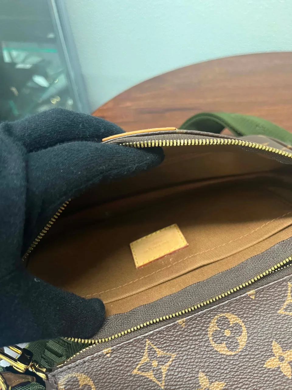 LV MONOGRAM M44813 view 3