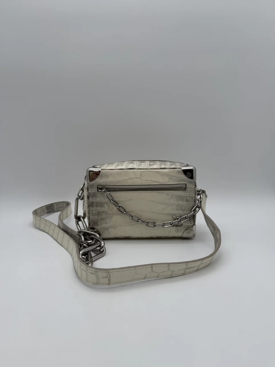 LV ALLIGATOR SOFT TRUNK view 4