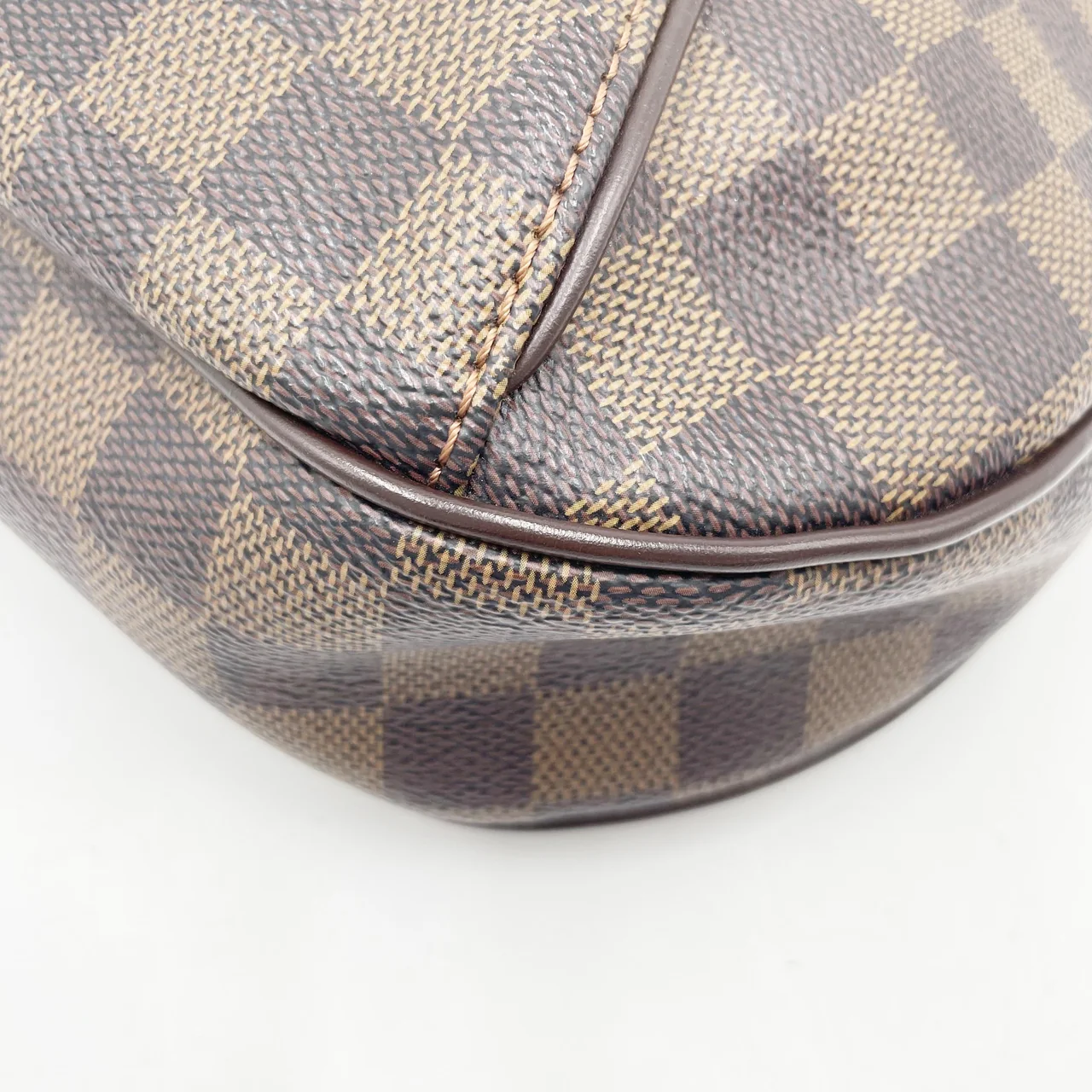 LV DAMIER THAMES view 9