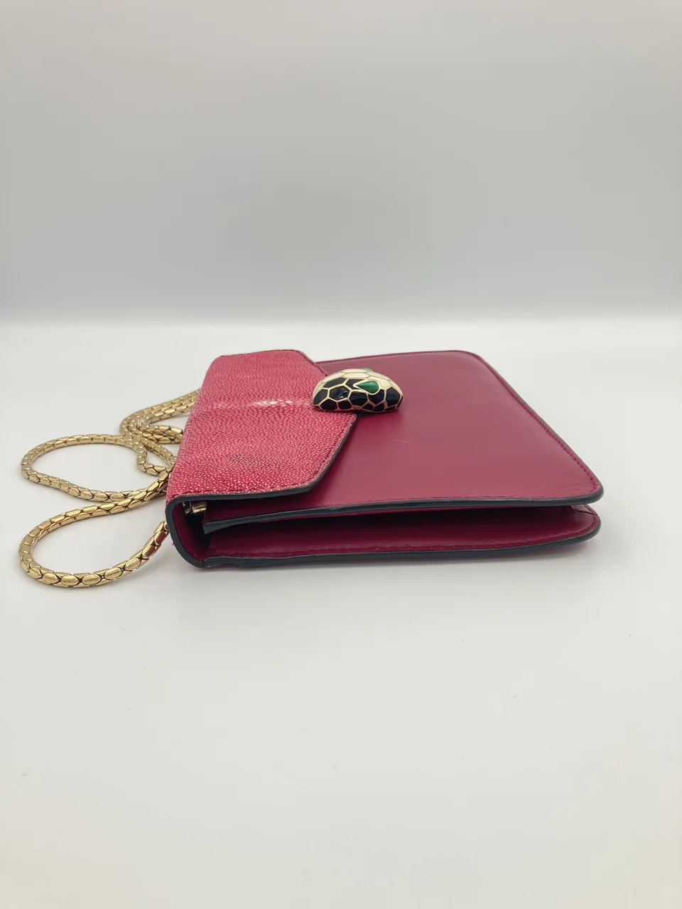 BVLGARI SEPRENTI CHAIN SHOULDER BAG (PINK) view 9