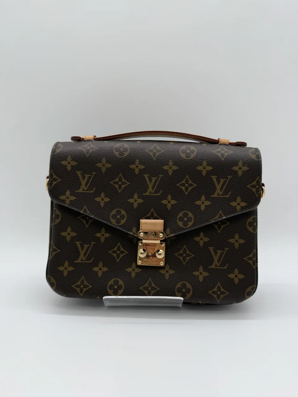 LV MONOGRAM POCHETTE METIS MM hover