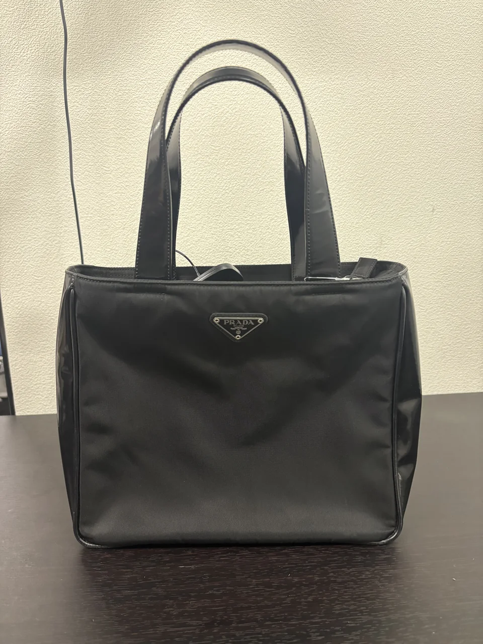 PRADA NYLON HANDBAG (BLACK)
