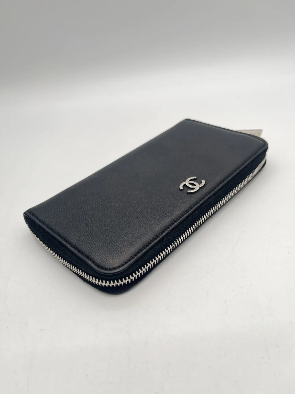 CHANEL CAVIAR ROUND FASTENER LONG WALLET (14 SERIAL CODE) view 12