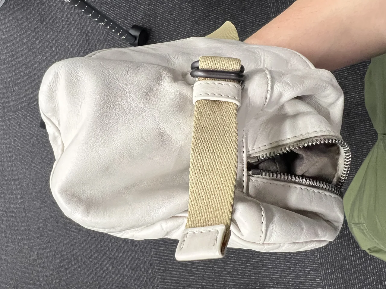 BOTTEGA VENETA INTRECCIATO CROSSBODY BAG (IVORY) view 5