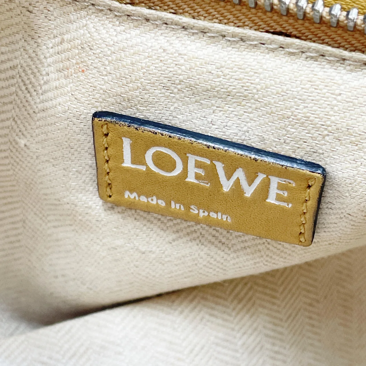 LOEWE PUZZLE BAG (YELLOW) view 4