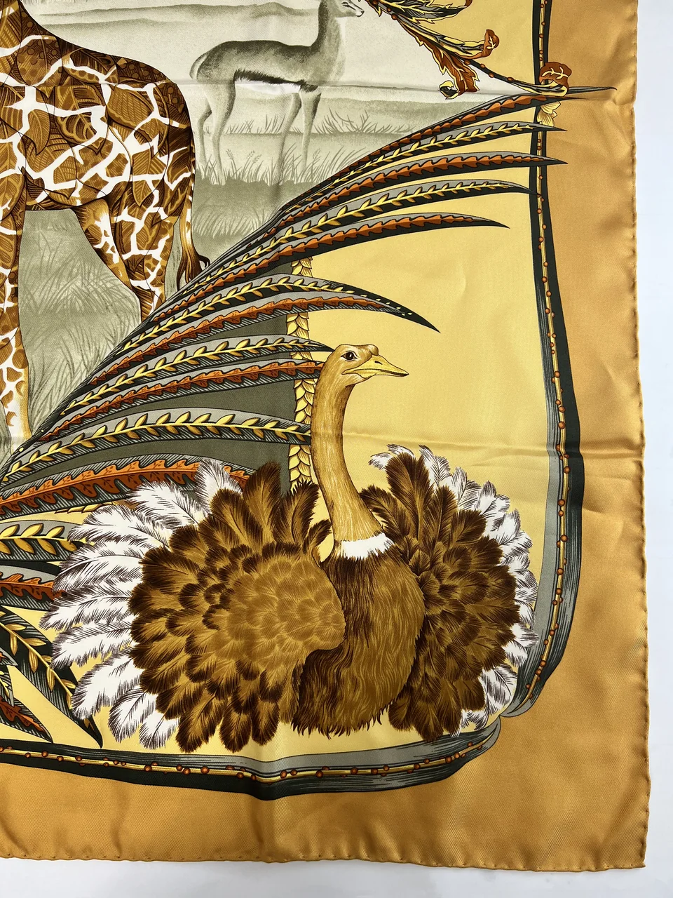 SALVATORE FERAGAMO SCARF view 3