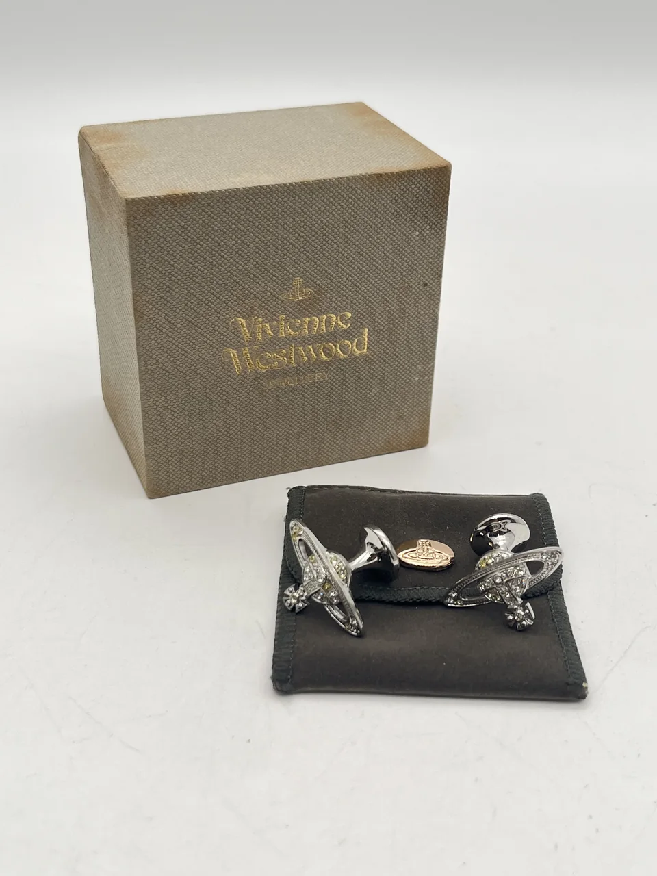 VIVENNE WESTWOOD ITEM
