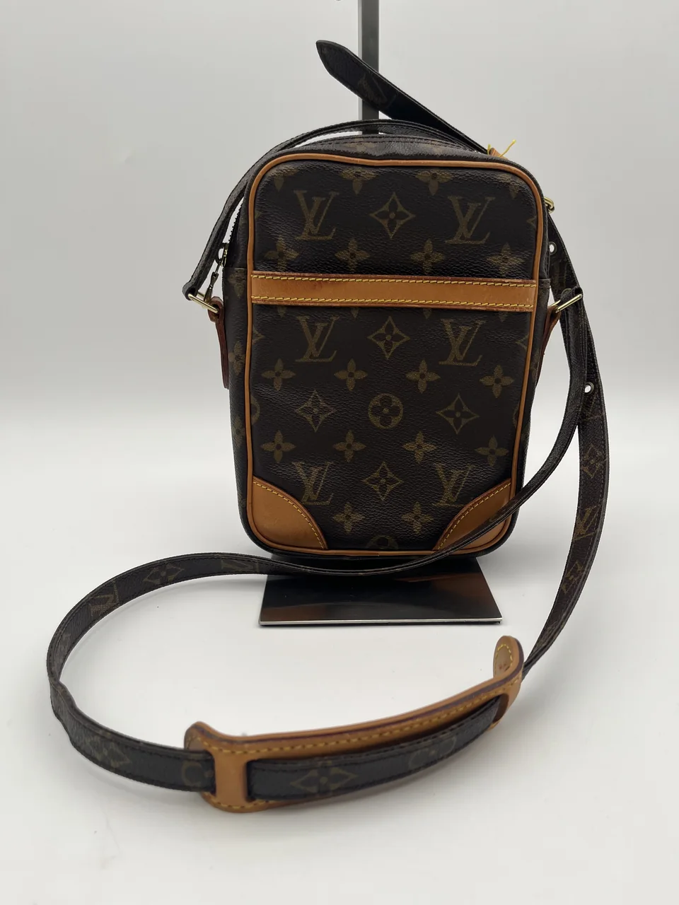 LV MONOGRAM DANUBE