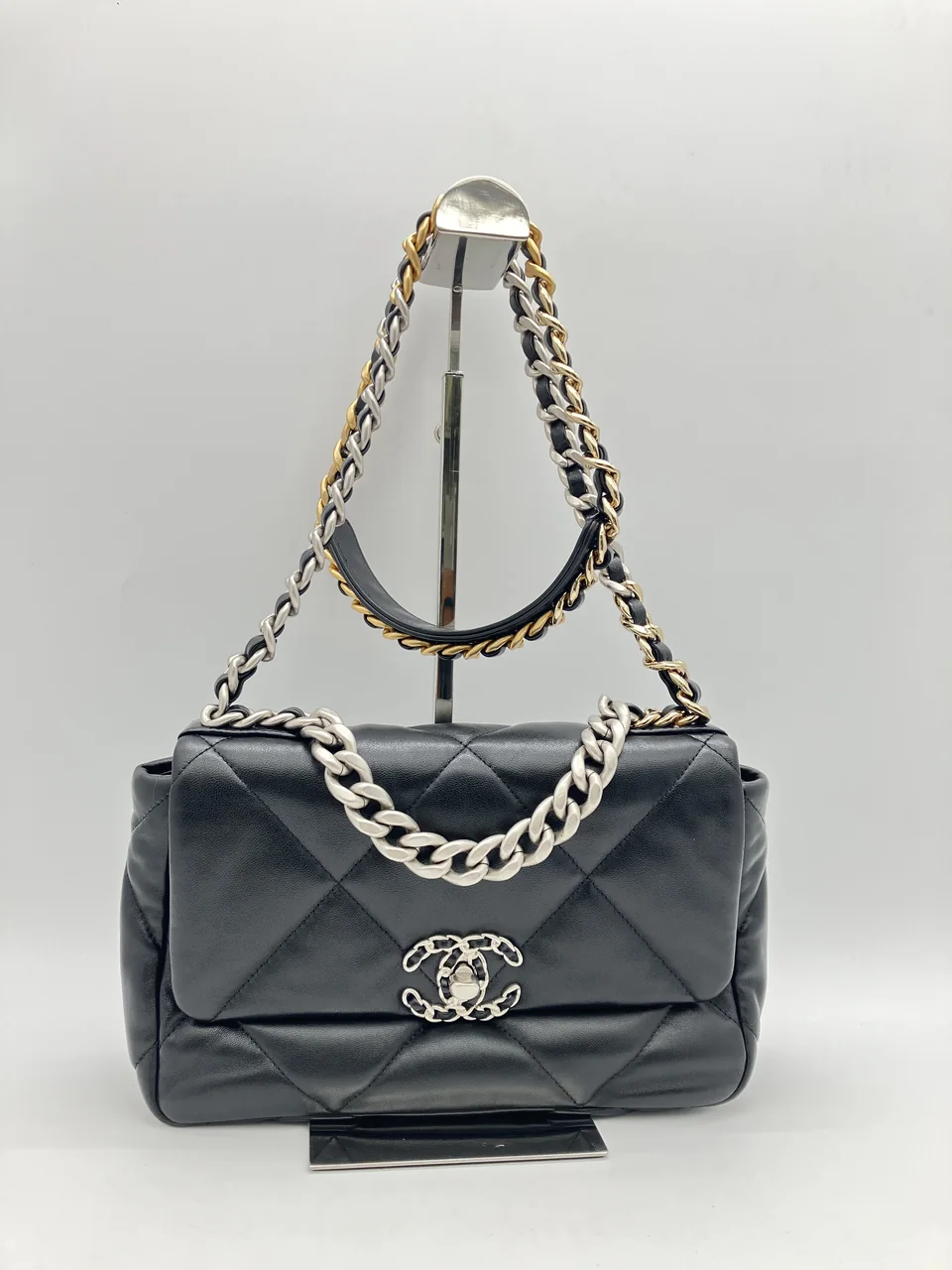 CHANEL LAMB SKIN DIXNEUF