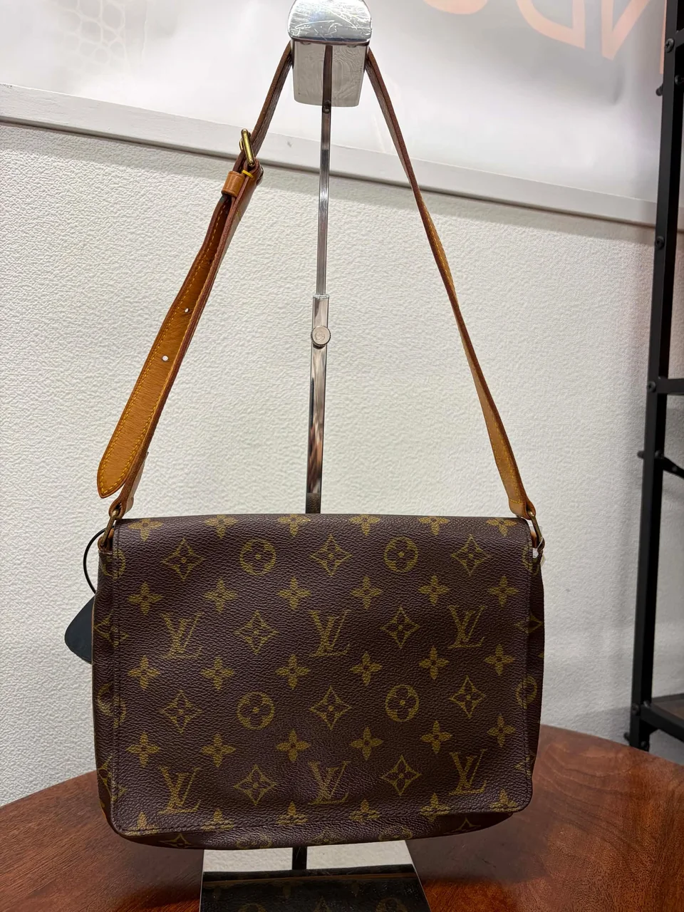LV MONOGRAM MUSETTE TANGO