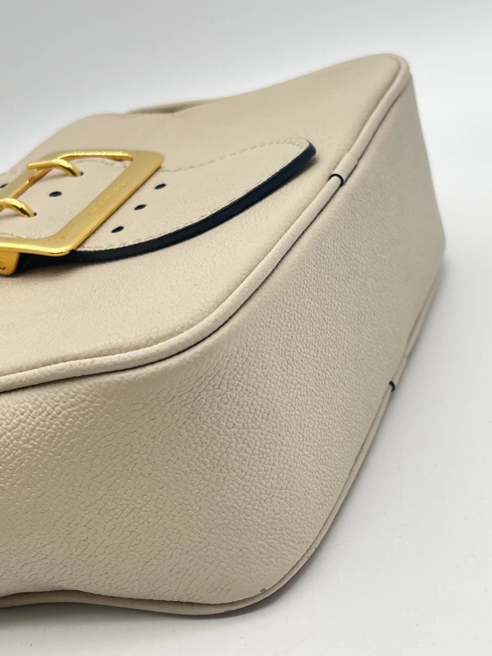 BURBERRY CAMERA BAG (BEIGE) view 7