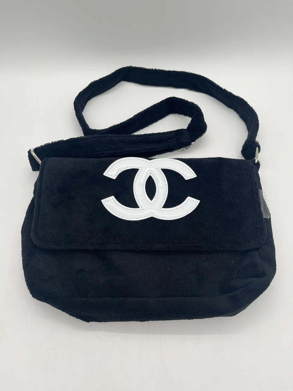 CHANEL SHOULDER BAG