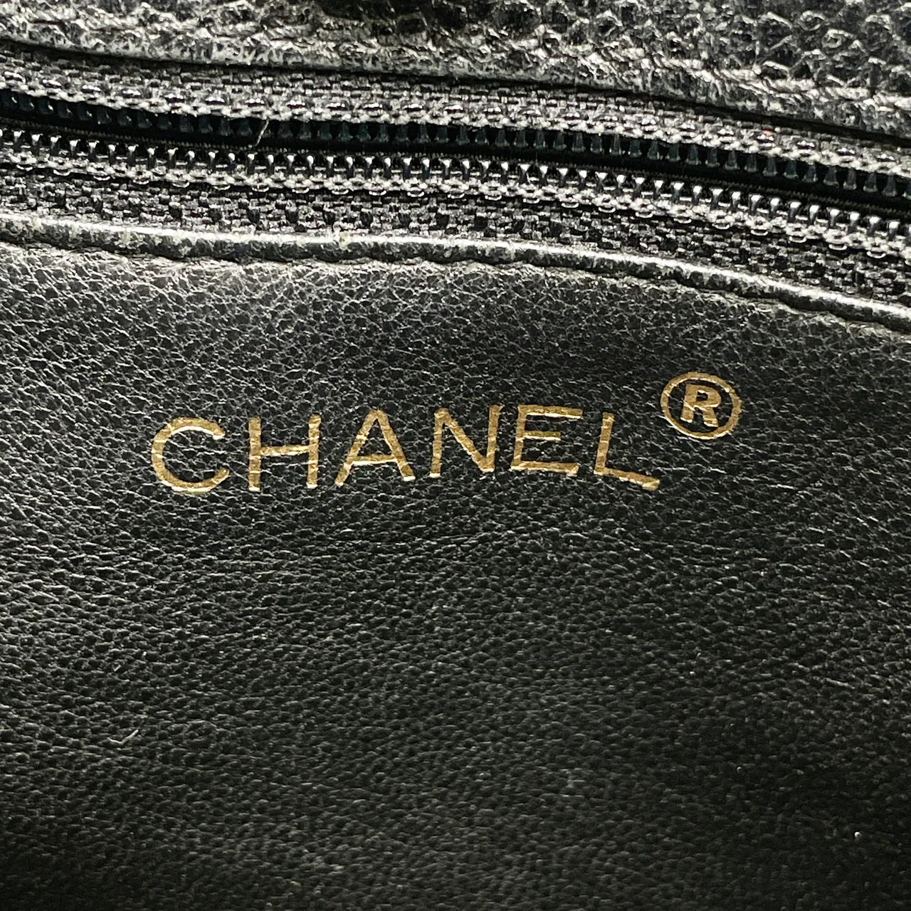 CHANEL CAVIAR CHAIN TOTE BAG (6 SERIAL CODE) view 9