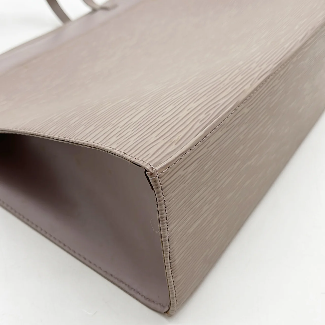 LV EPI CROISETTE PM (LILAC) view 11