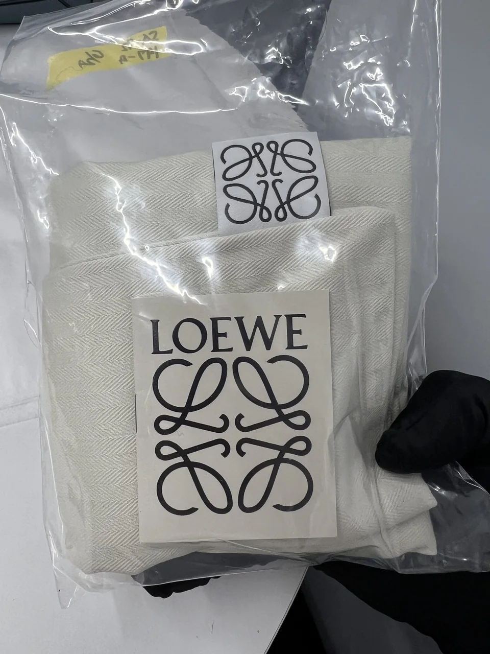 LOEWE PUZZLE hover