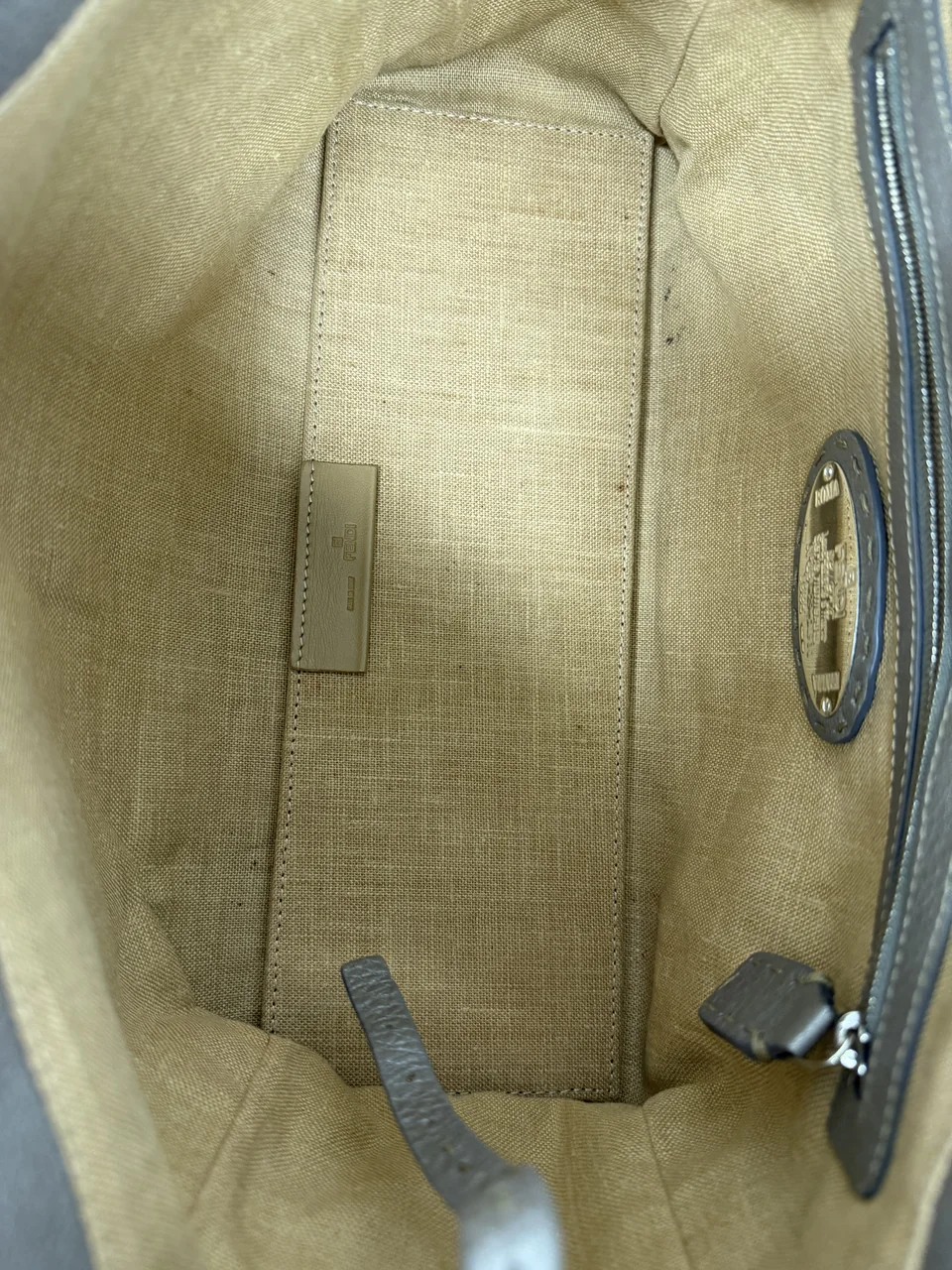 FENDI SELLERIA HANDBAG (GRAY) view 7
