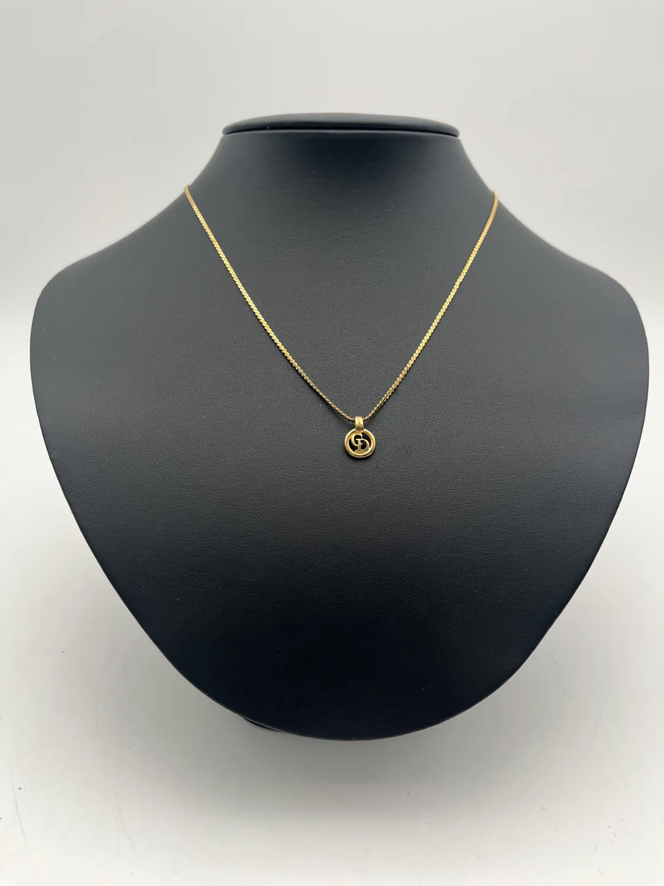 DIOR NECKLACE