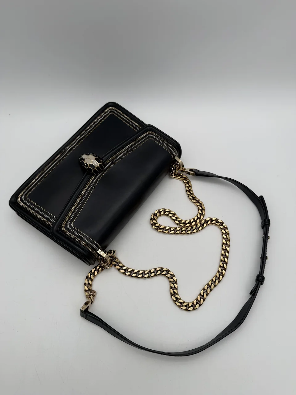 BVLGARI SERPENTI CHAIN SHOULDER BAG (BLACK) view 12