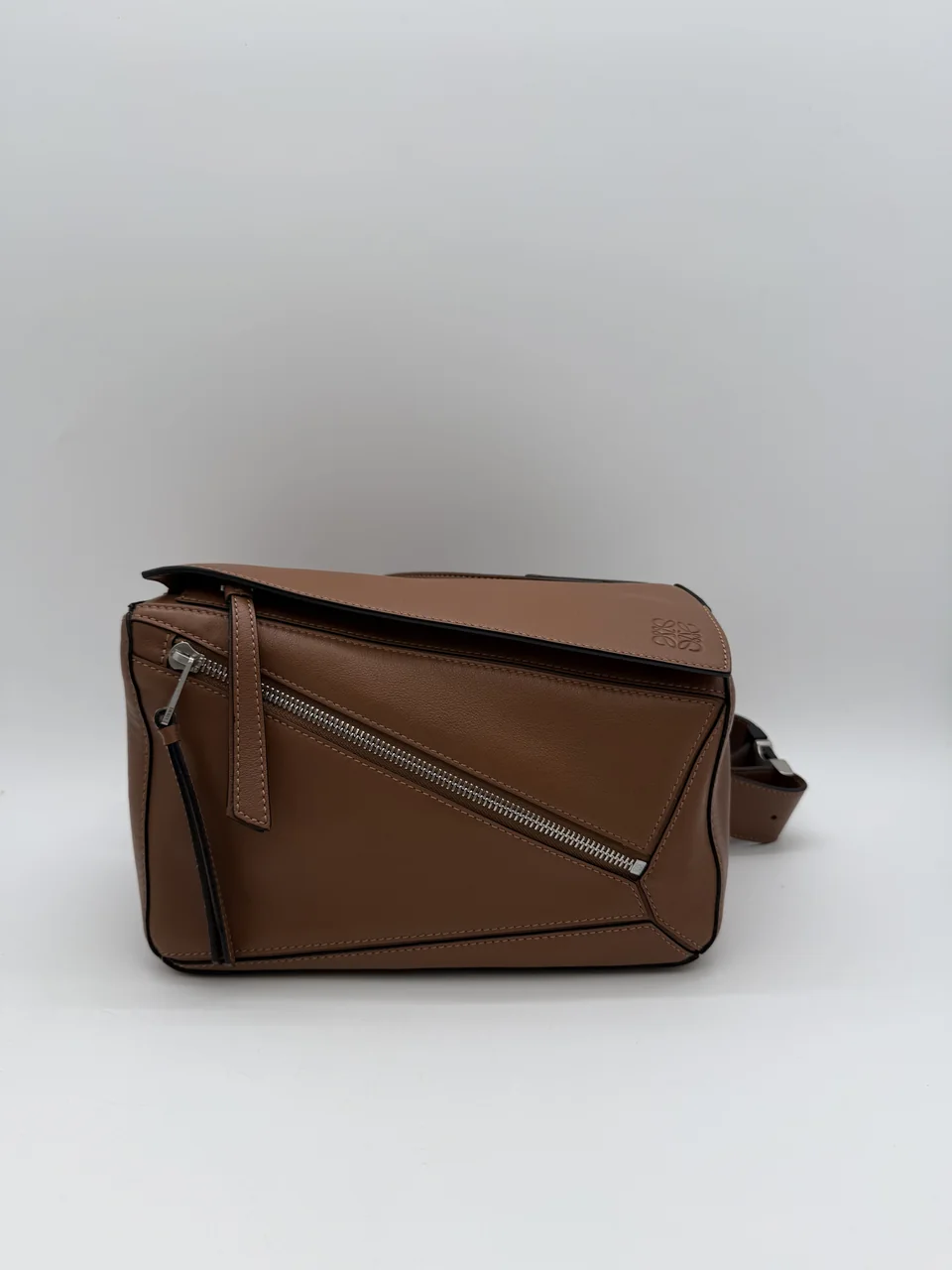 LOEWE PUZZLE BUM BAG S hover