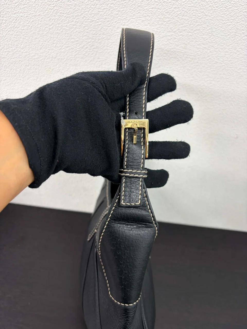 SALVATORE FERRAGAMO SHOULDER BAG view 4