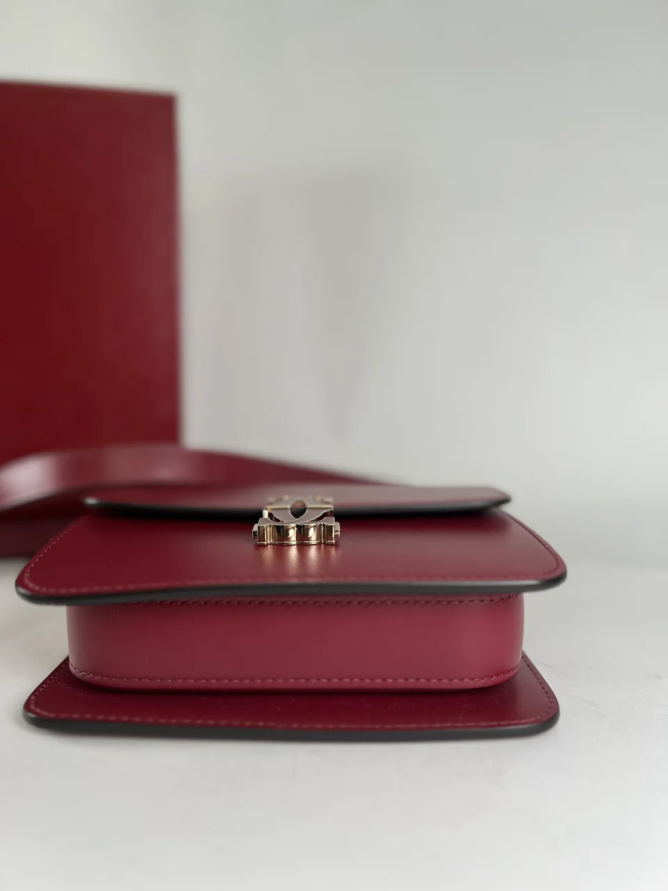 CARTIER C DE CARTIER SHOULDER BAG (BORDEAUX) view 11
