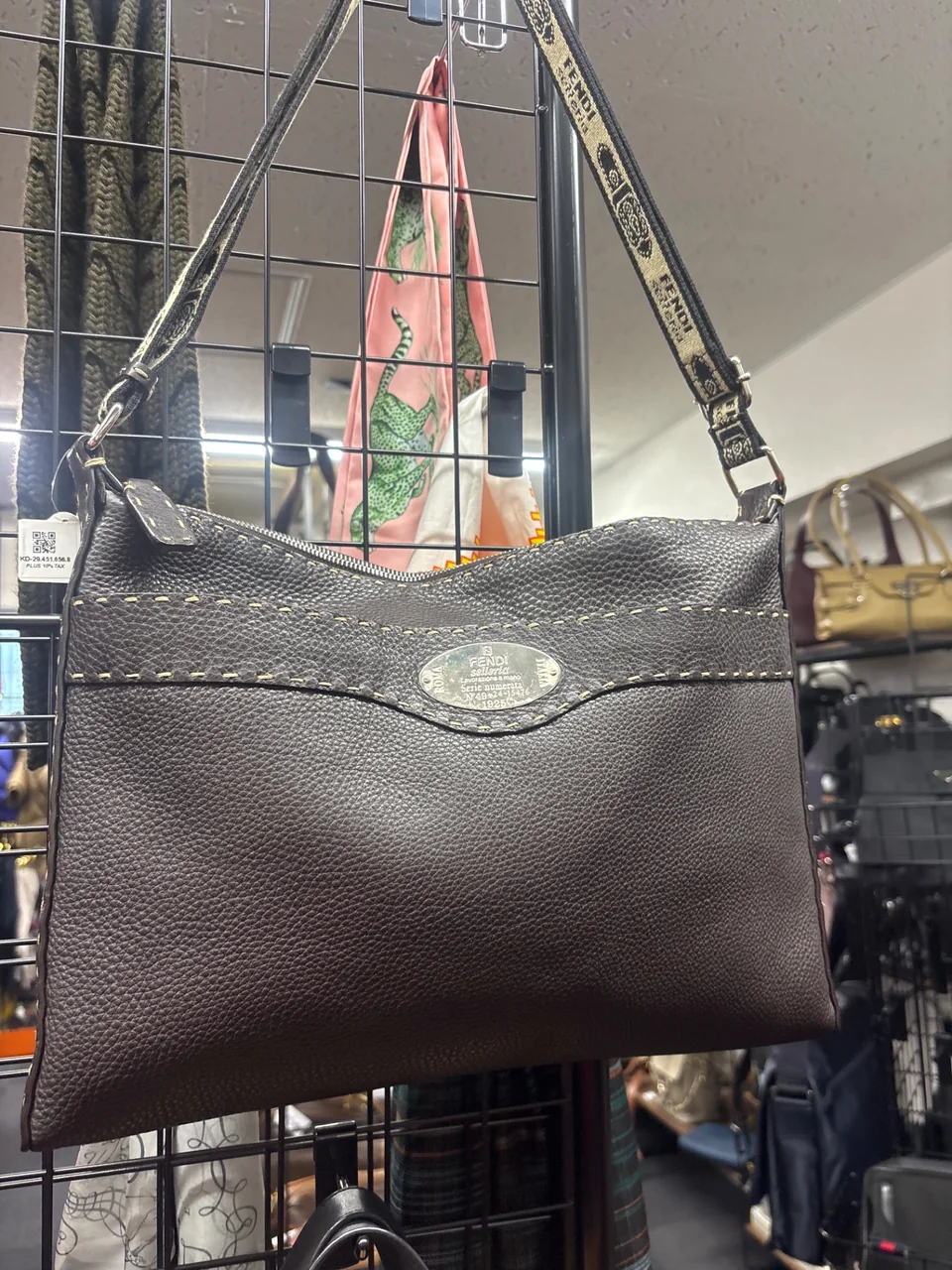 FENDI SELLERIA SHOULDER BAG