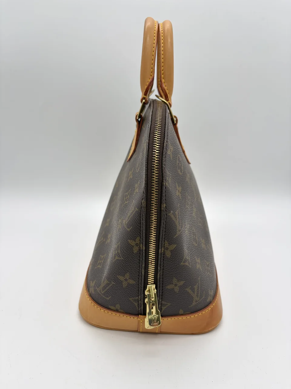 LV MONOGRAM ALMA view 3